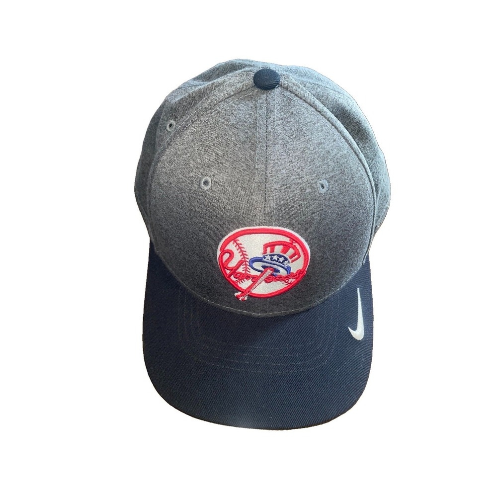 New York Yankees Dark Blue Nike Classics Dri-Fit Fitted Baseball Hat Adult M/L